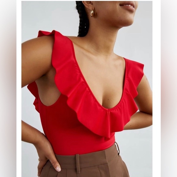 Wilfred Womens Danette Bodysuit Size XS Red Ruffle Ribbed Stretch Aritzia - Picture 3 of 9